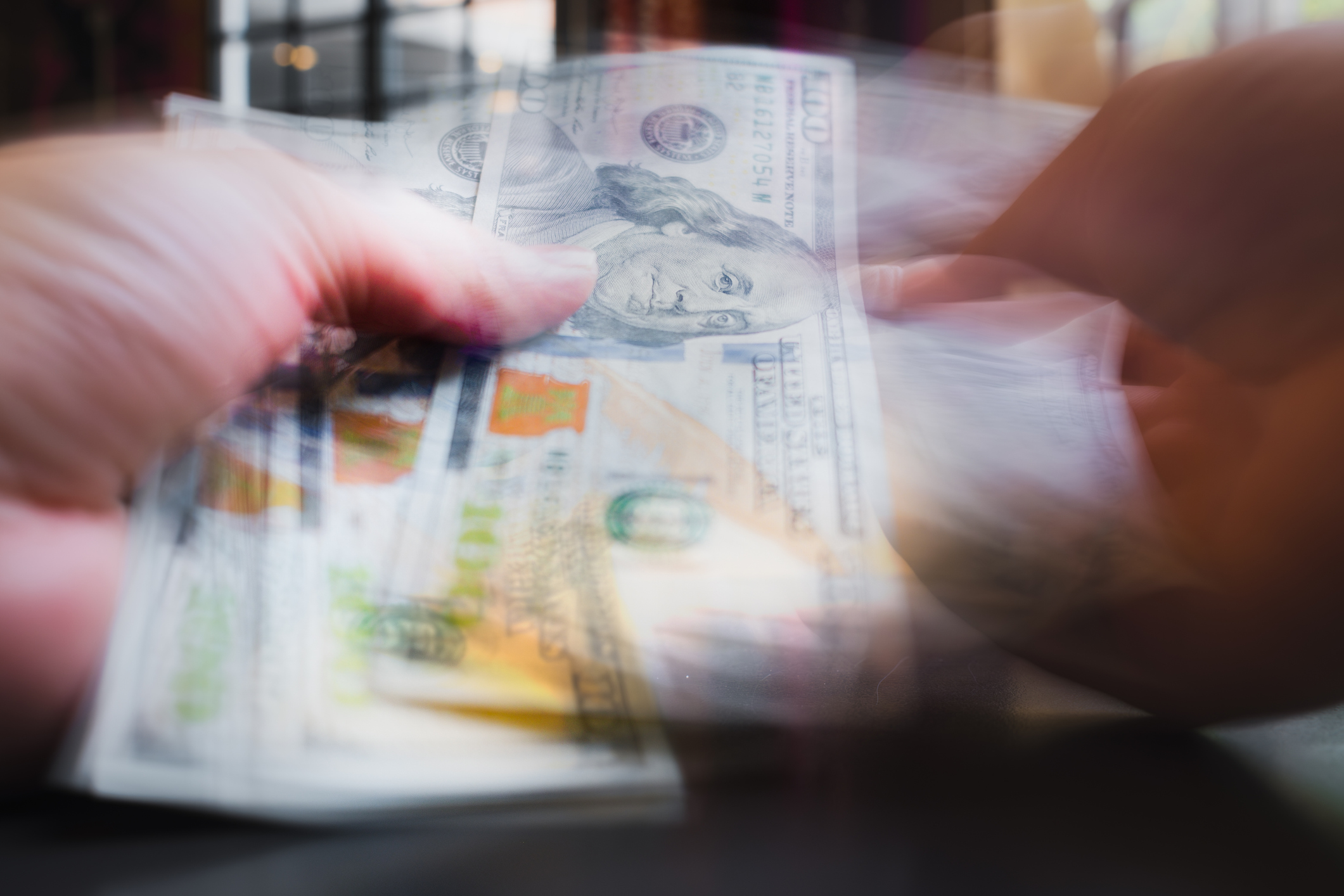 Investors are counting dollar bills quickly, the idea of the dollar's value fluctuating in the global market is constantly rising and falling.